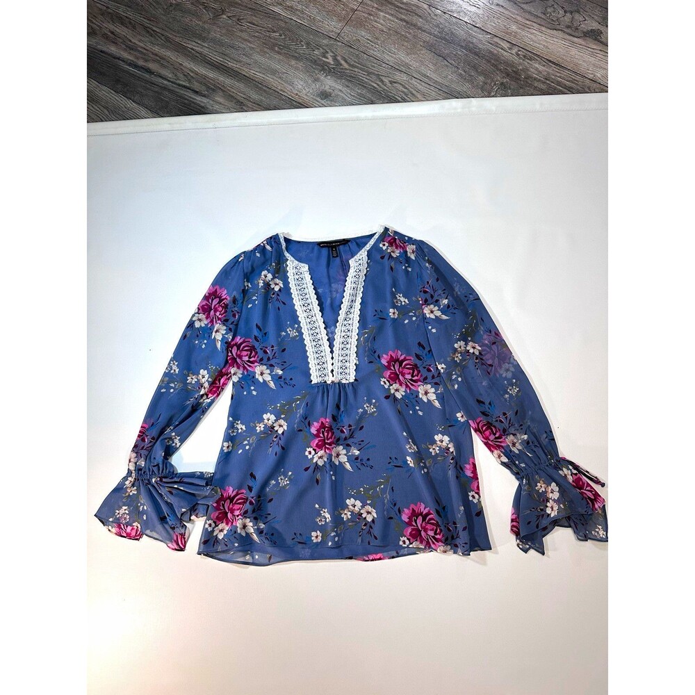 White House Black Market Blue Floral Chiffon Lace V-Neck Sheer Bell Blouse 8